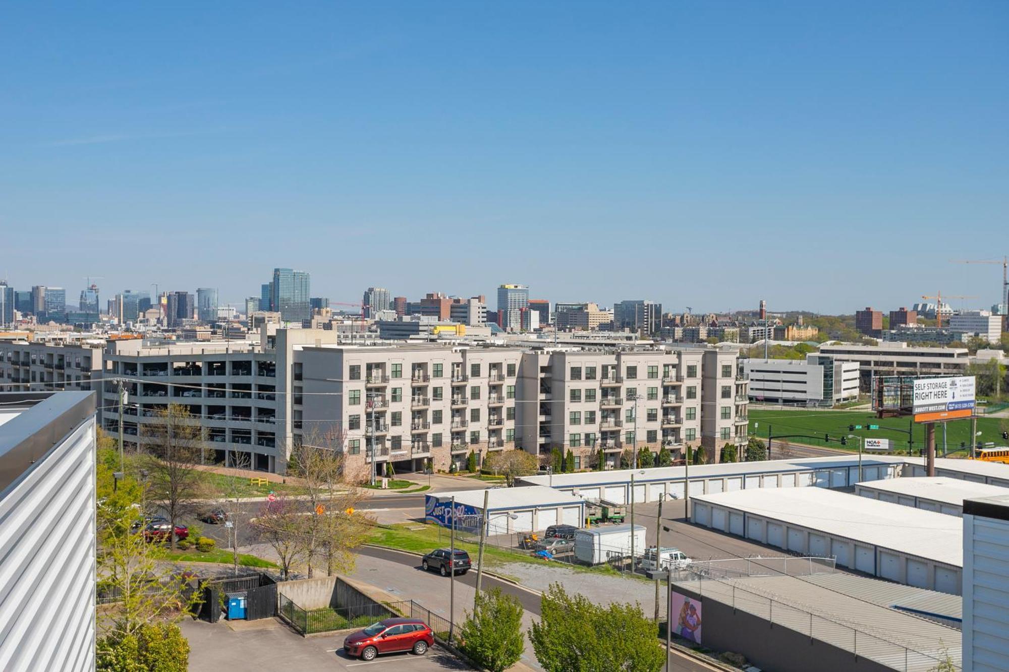Luxury Townhome Skyline Views Mins To Dt Nashville Luaran gambar