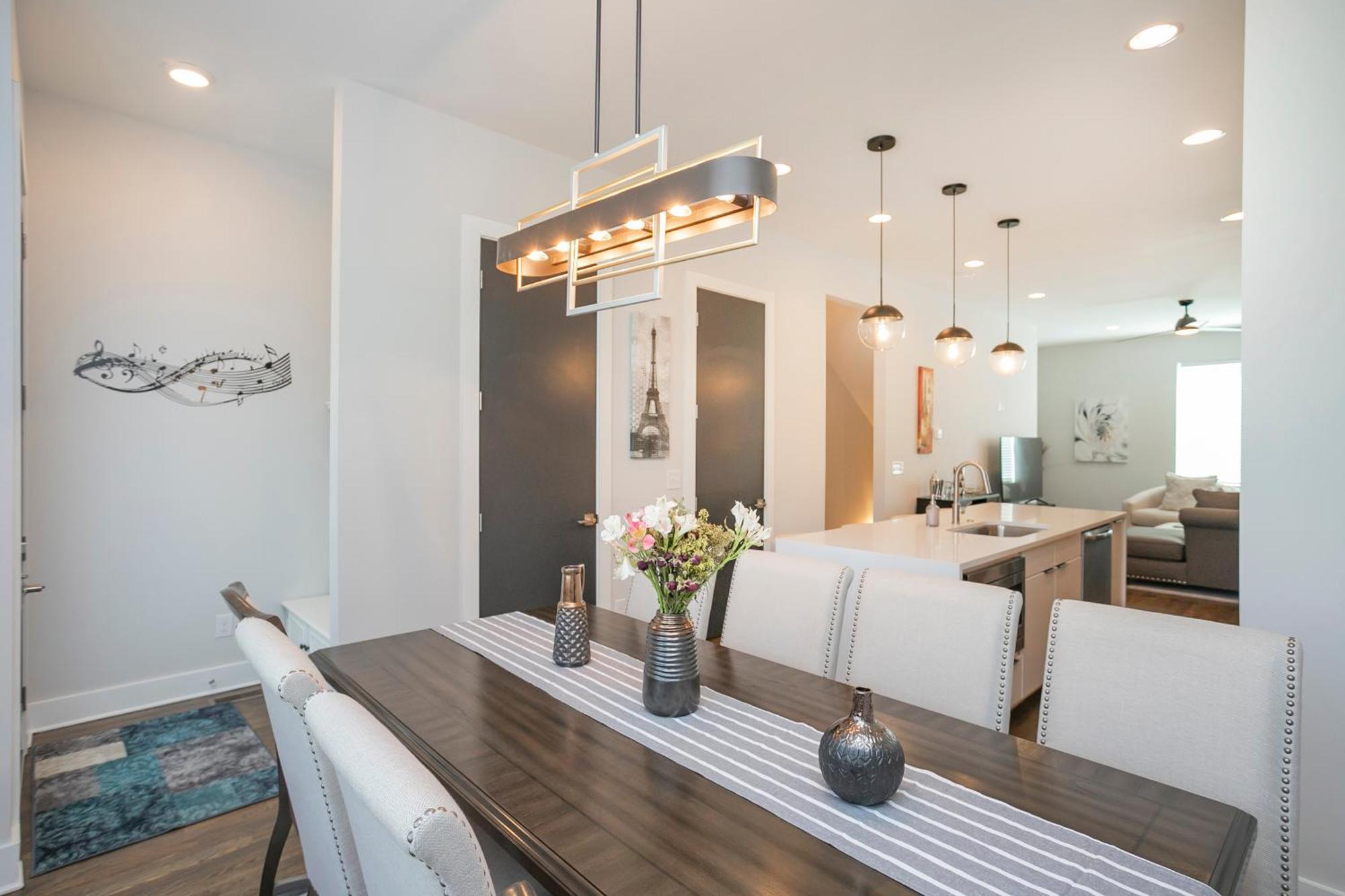 Luxury Townhome Skyline Views Mins To Dt Nashville Luaran gambar