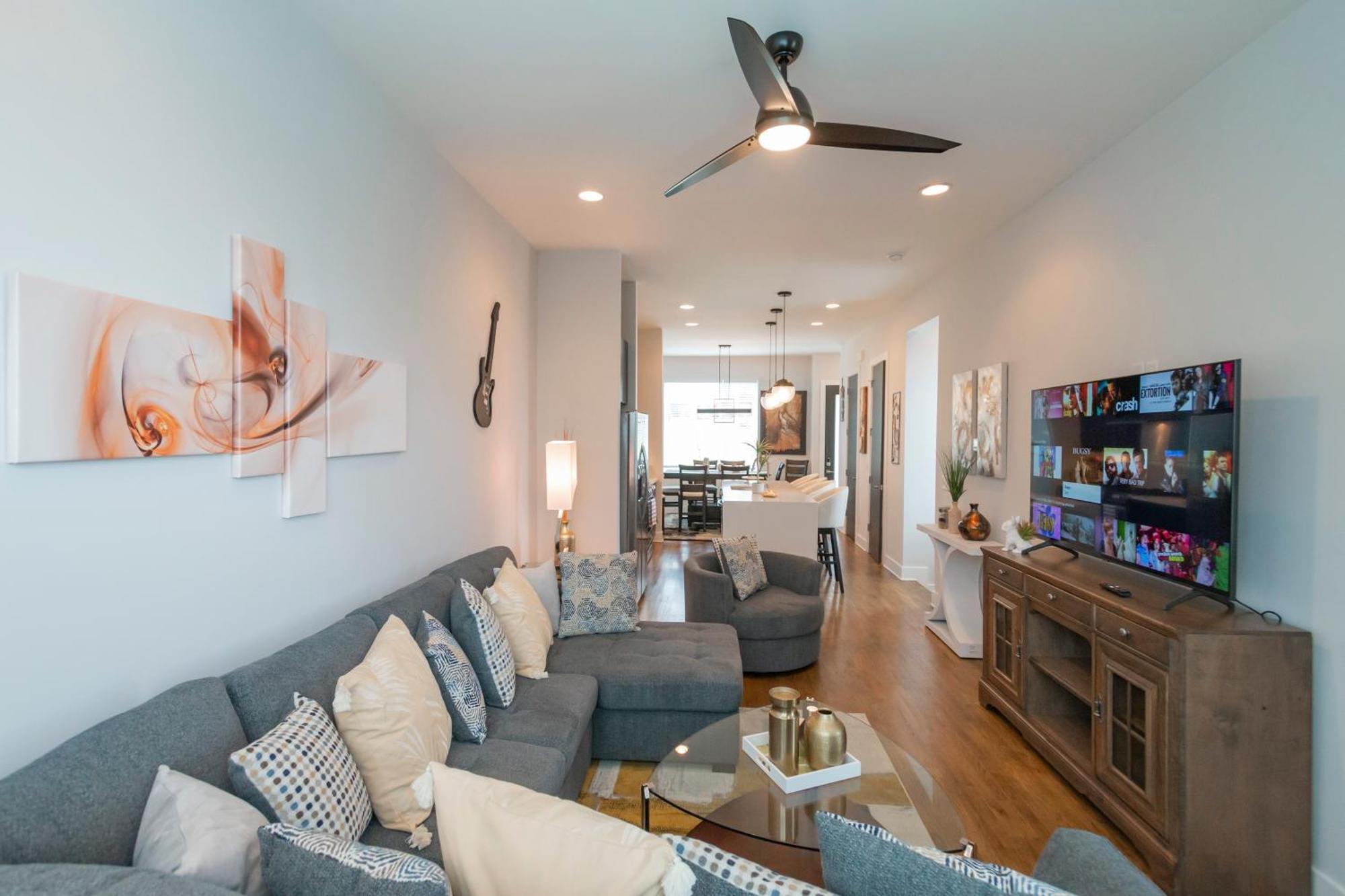 Luxury Townhome Skyline Views Mins To Dt Nashville Luaran gambar