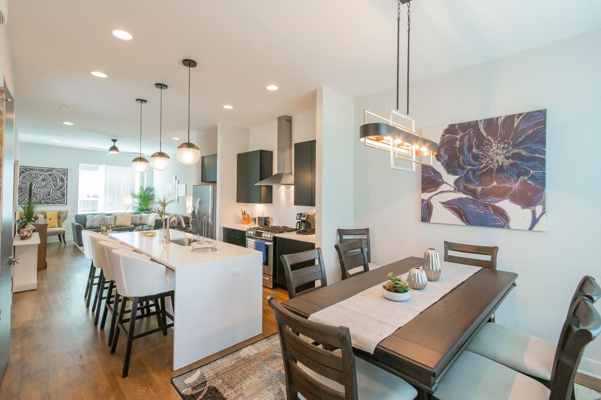 Luxury Townhome Skyline Views Mins To Dt Nashville Luaran gambar