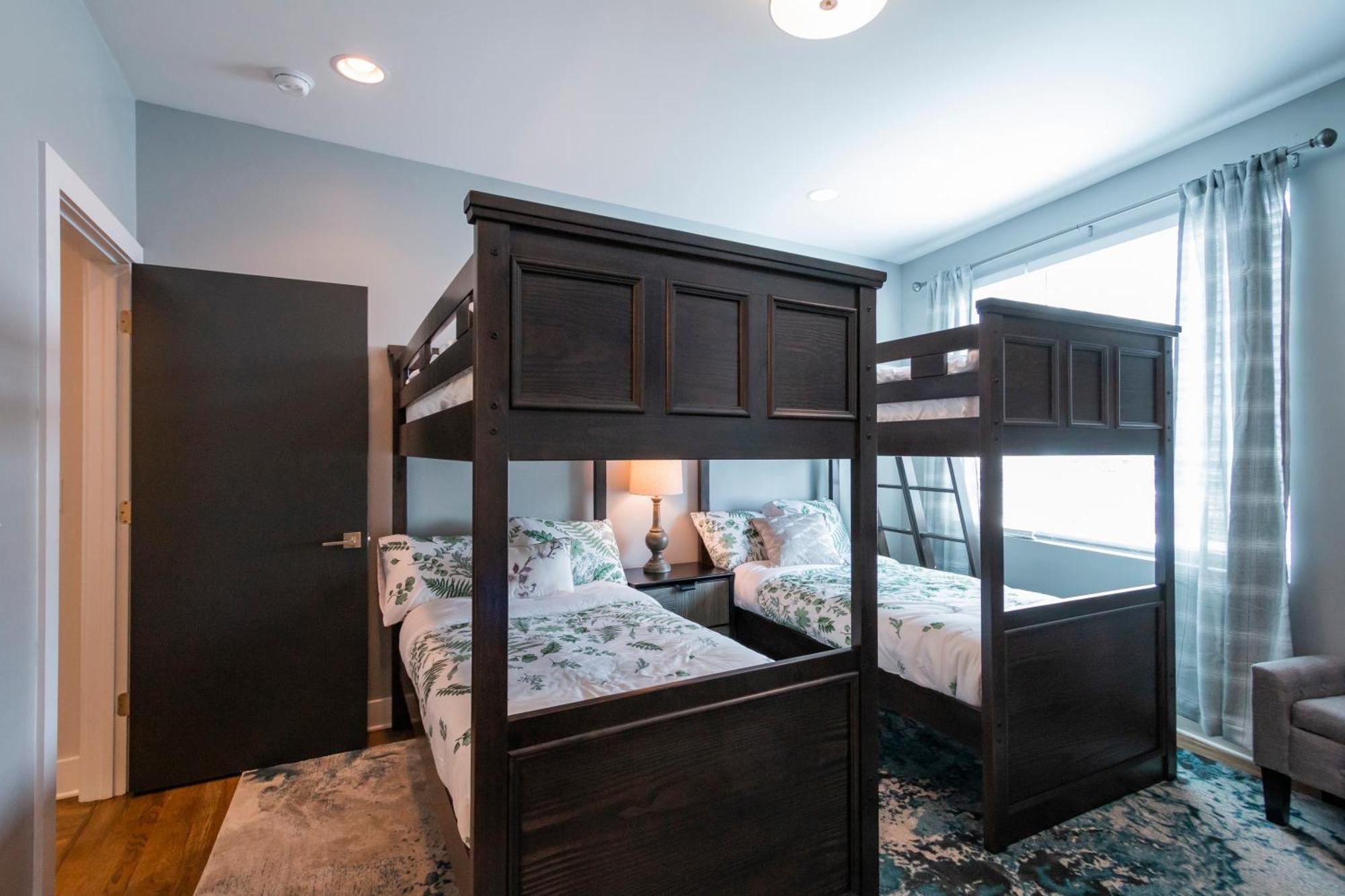 Luxury Townhome Skyline Views Mins To Dt Nashville Luaran gambar