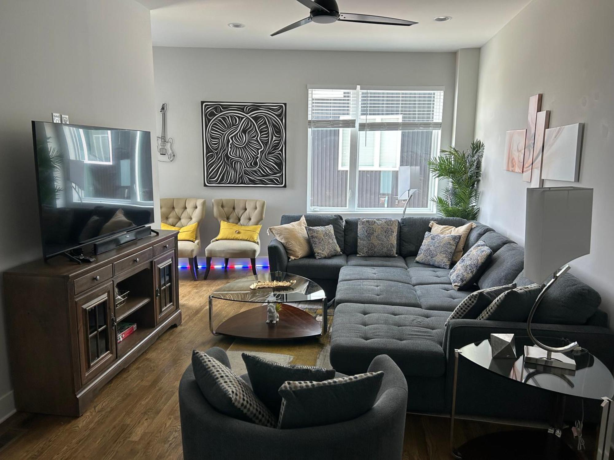 Luxury Townhome Skyline Views Mins To Dt Nashville Luaran gambar